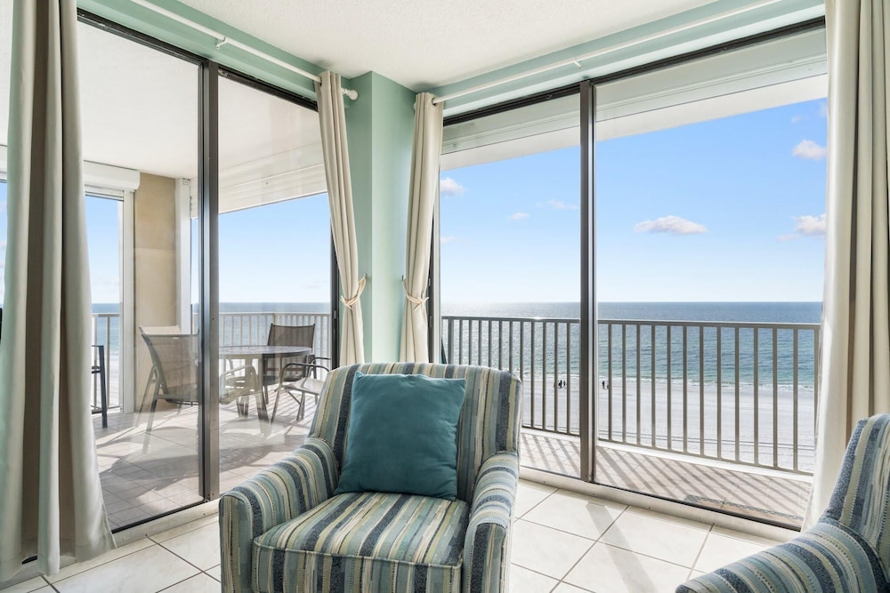 Romar Place 605