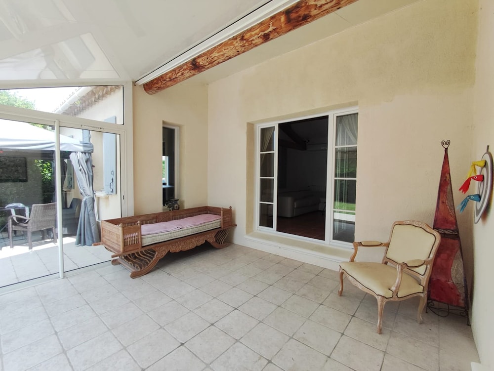 Villa - Pool - 3 Bedrooms - Garden
