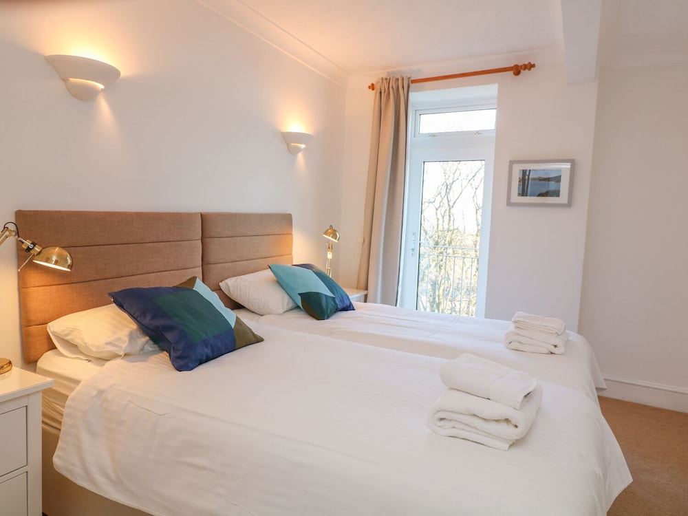 3 Melbury view 2