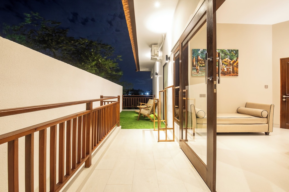 4 Bd Seminyak Retreat, Rice Fields 4 Mins to Beach