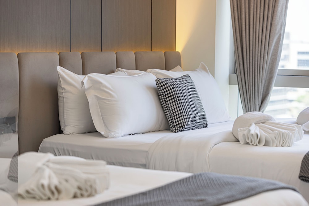 Grande Suites by Hostiva - Burj View