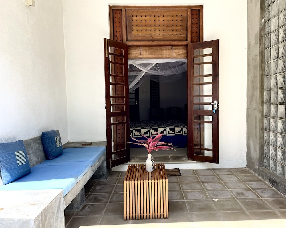 Isana Beach House