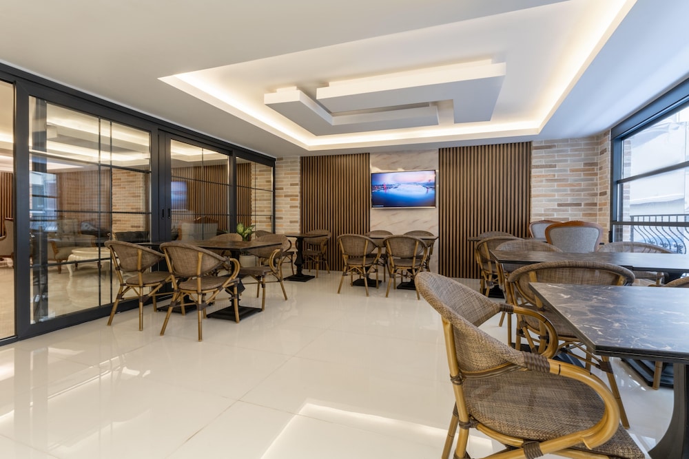 Rubby Hotel Kadıköy - Image 18