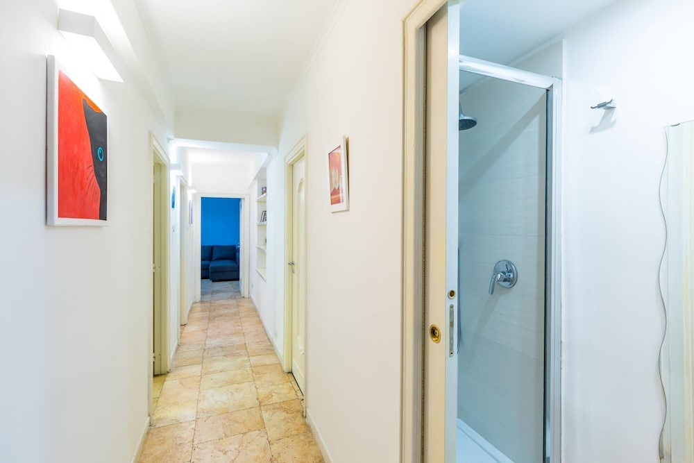 Crispi 36 - Cozy Flat and Terrace by Napoliapartments