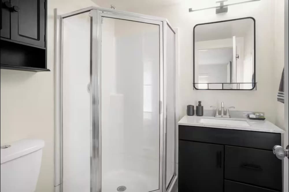 Hygge House Suites