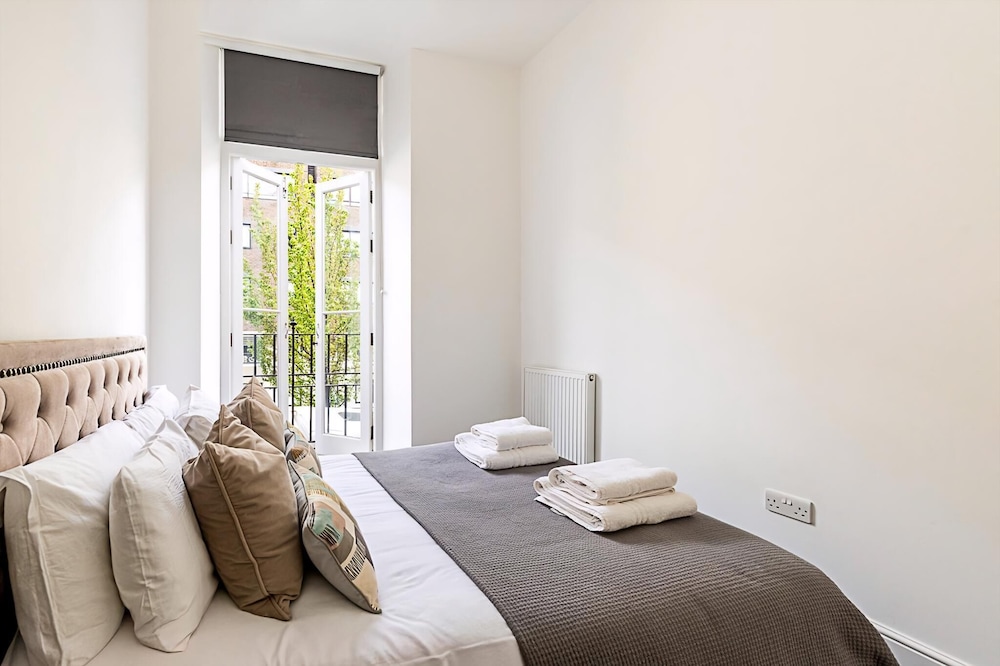Stylish Two-bed Flat Near Oxford Circus