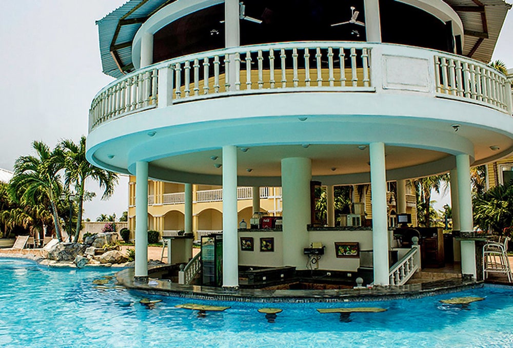 Telamar Resort