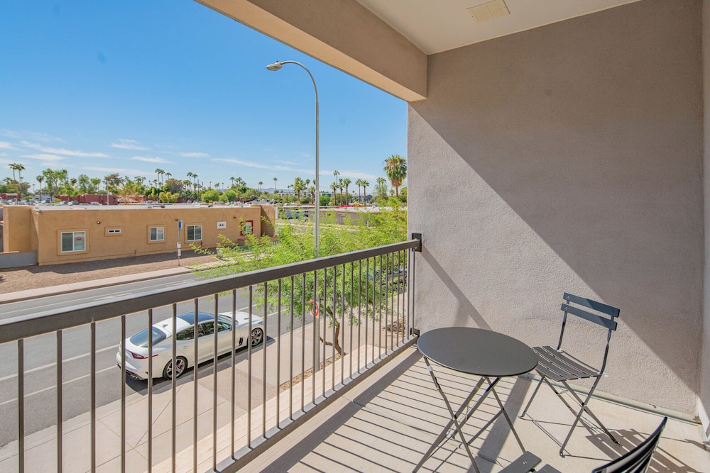 ROVE LIVING/KB - Trovita Rio