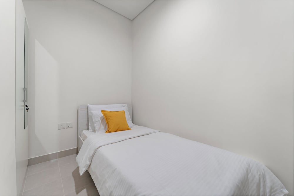 2BR M Room CF7 B Near Jumeirah Beaches