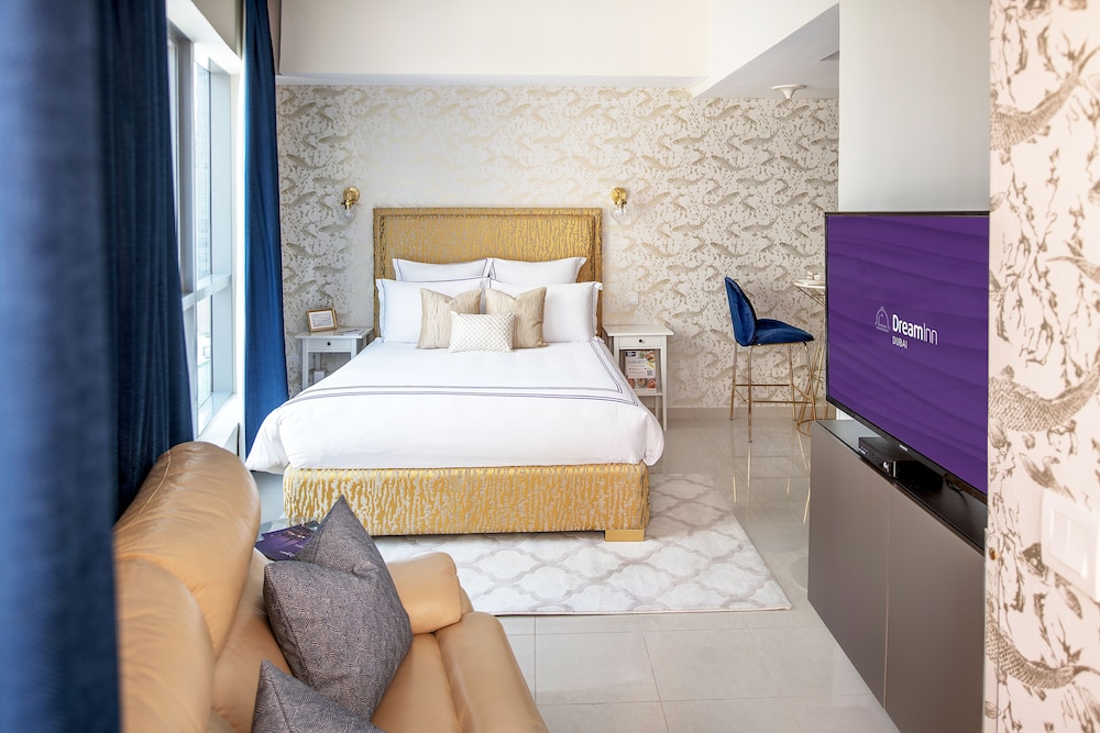 Dream Inn Dubai Bay Central