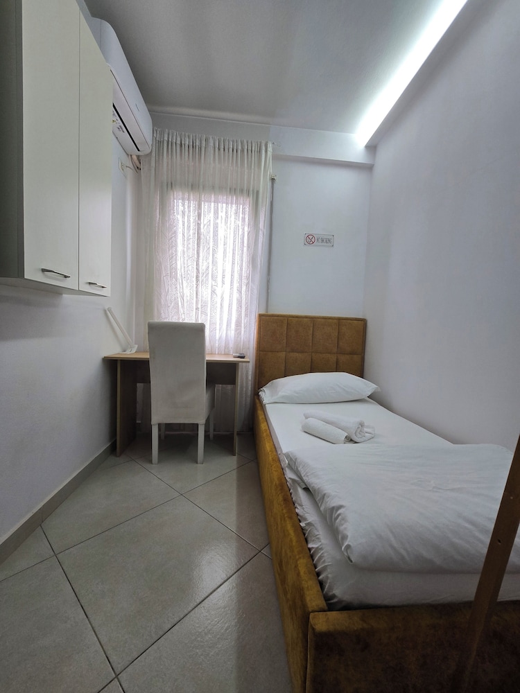 Isabel Rooms & Apartments