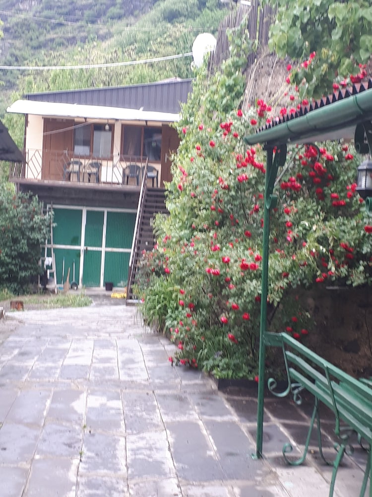 IRIS mini hotel