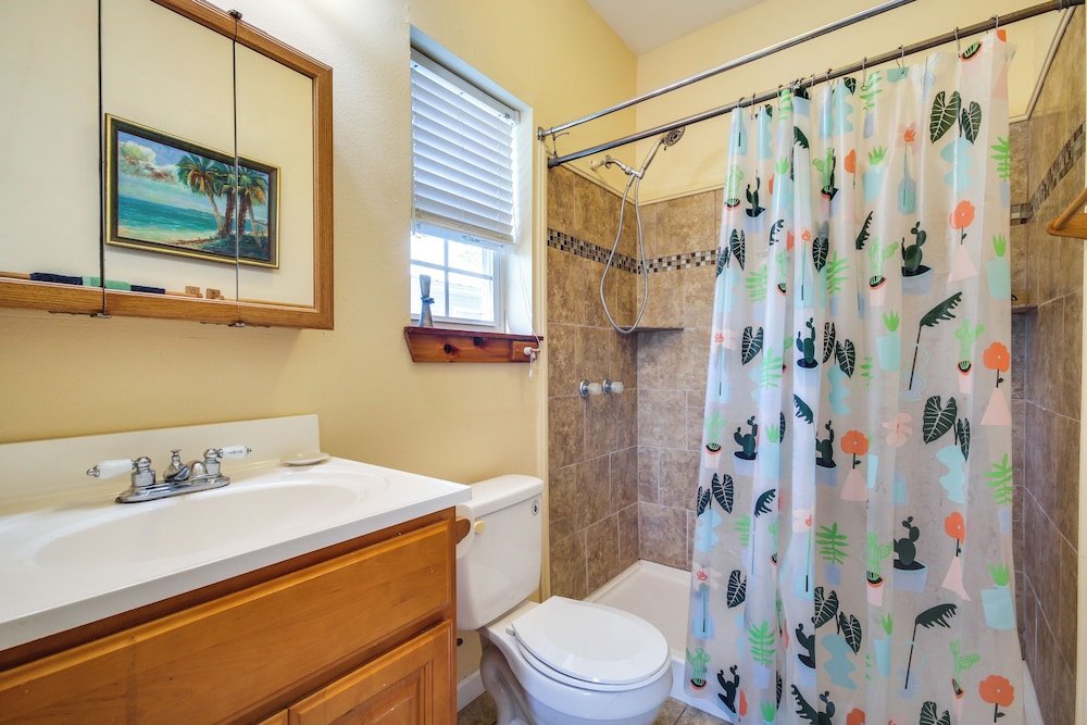 5 Mi to Beach & Pier: Bay St Louis Home on Canal