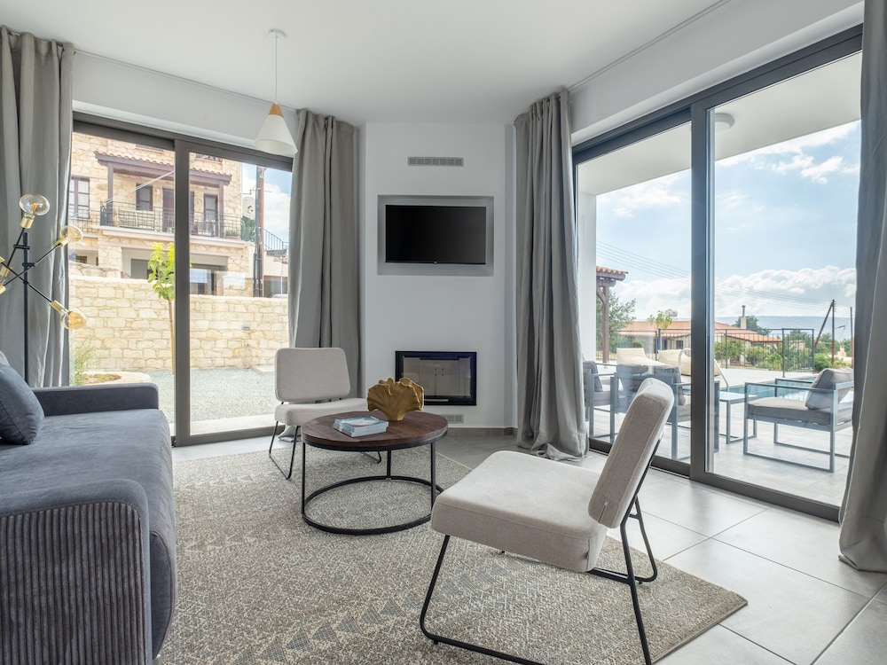 Sanders View - Cozy 3-bdr Villa With Infinity Pool