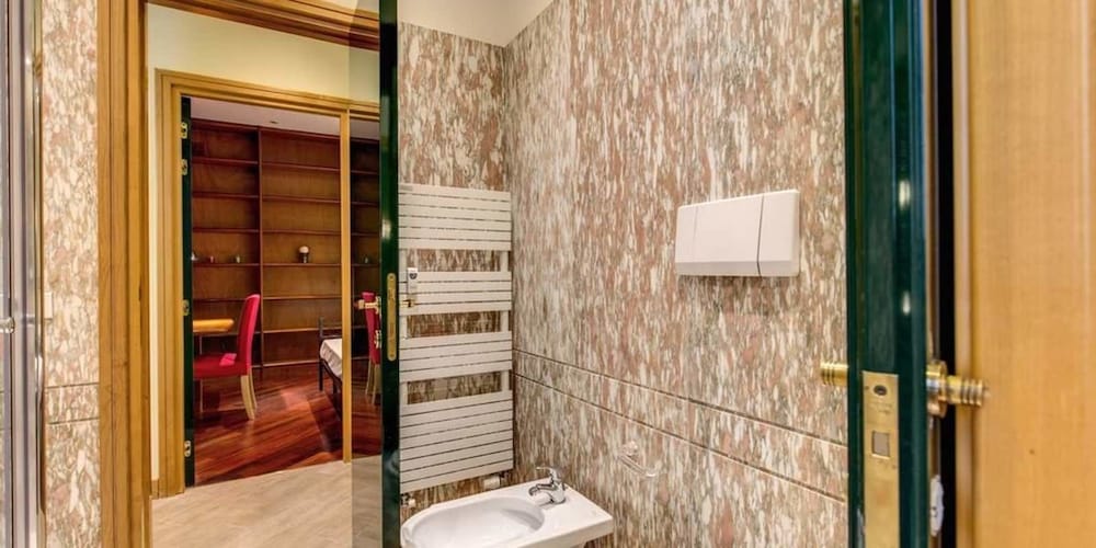 Elegant 2 bedrooms Campo dei Fiori