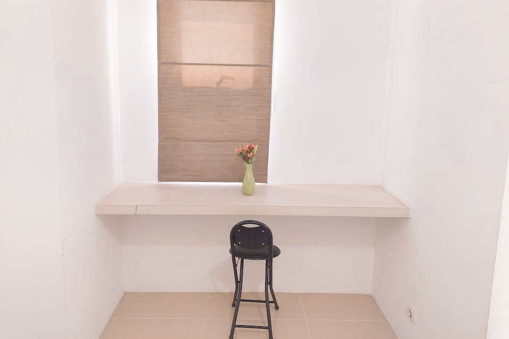 Best Deal Studio Apartment Urbantown Serpong