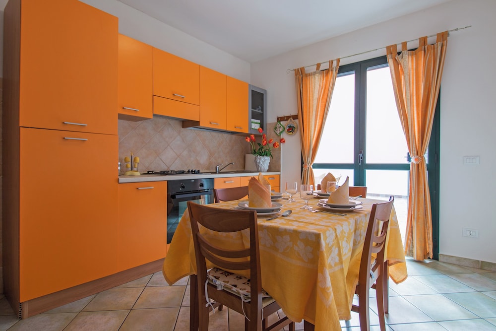 Residence Maria Antonia - Grazia Deledda