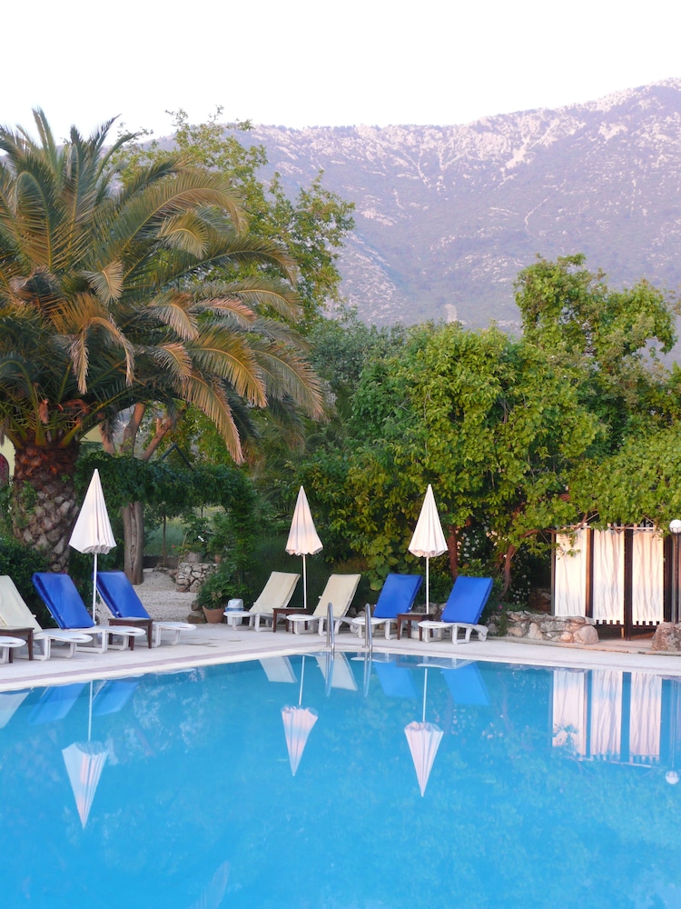 Yakamoz Otel - Image 12