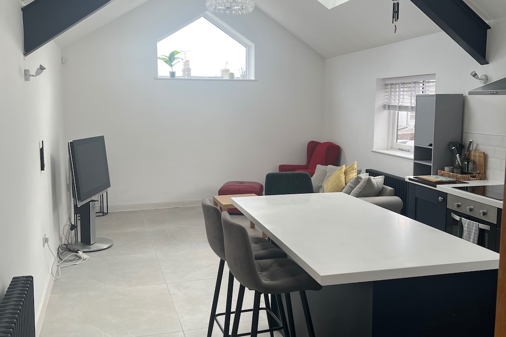 Seaside Escape Cottage in Paignton