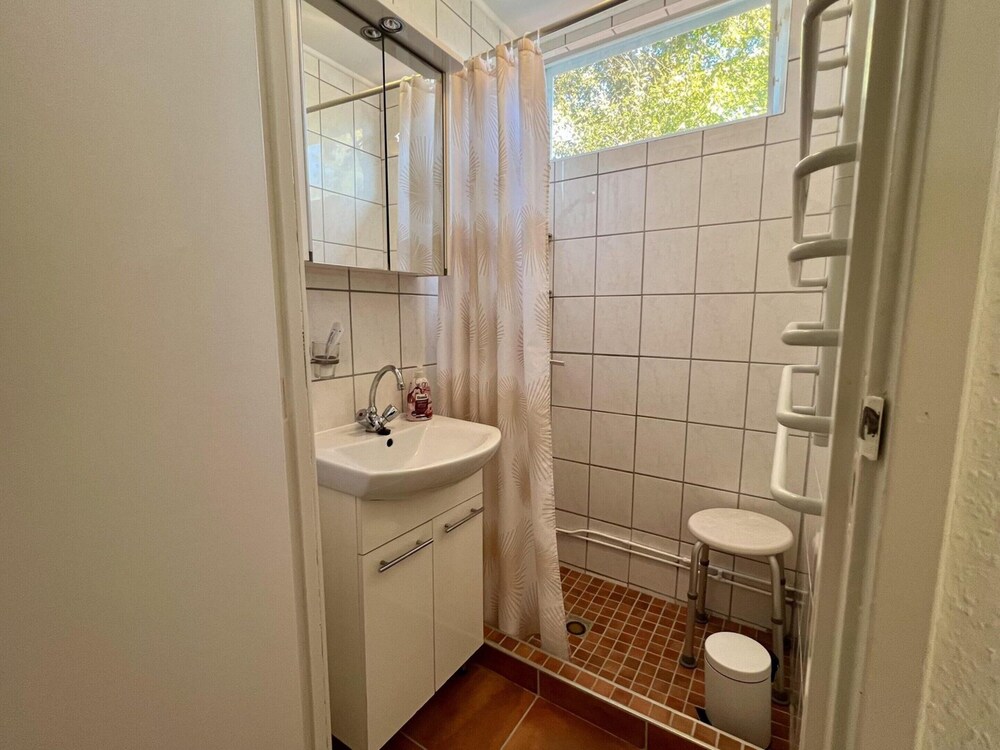 Spacious Bungalow With Garden in Park Eureka