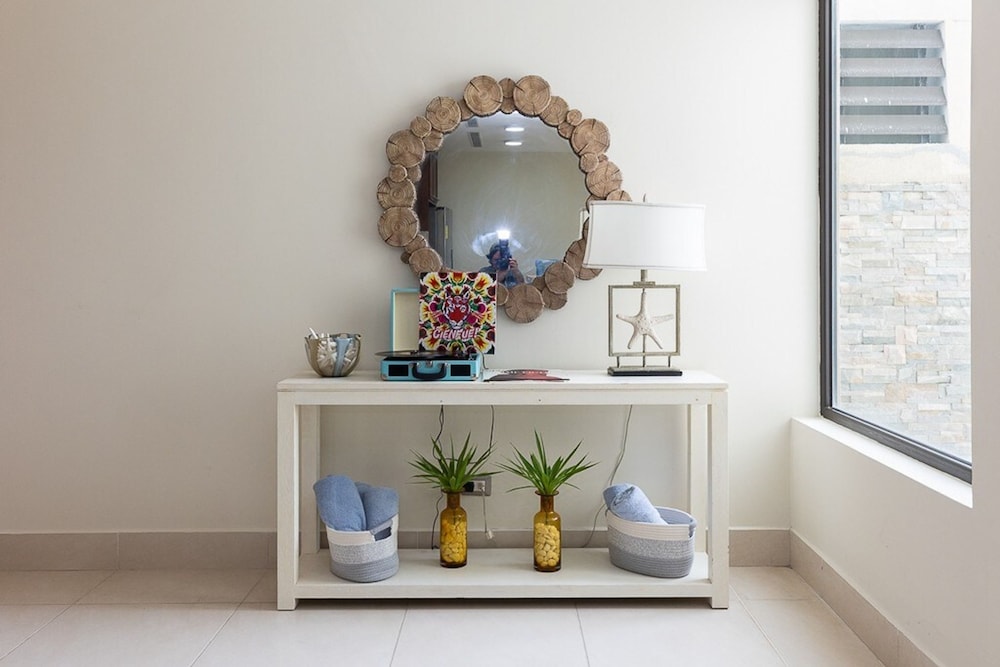 The Seashells Beach Condo by Acomodo
