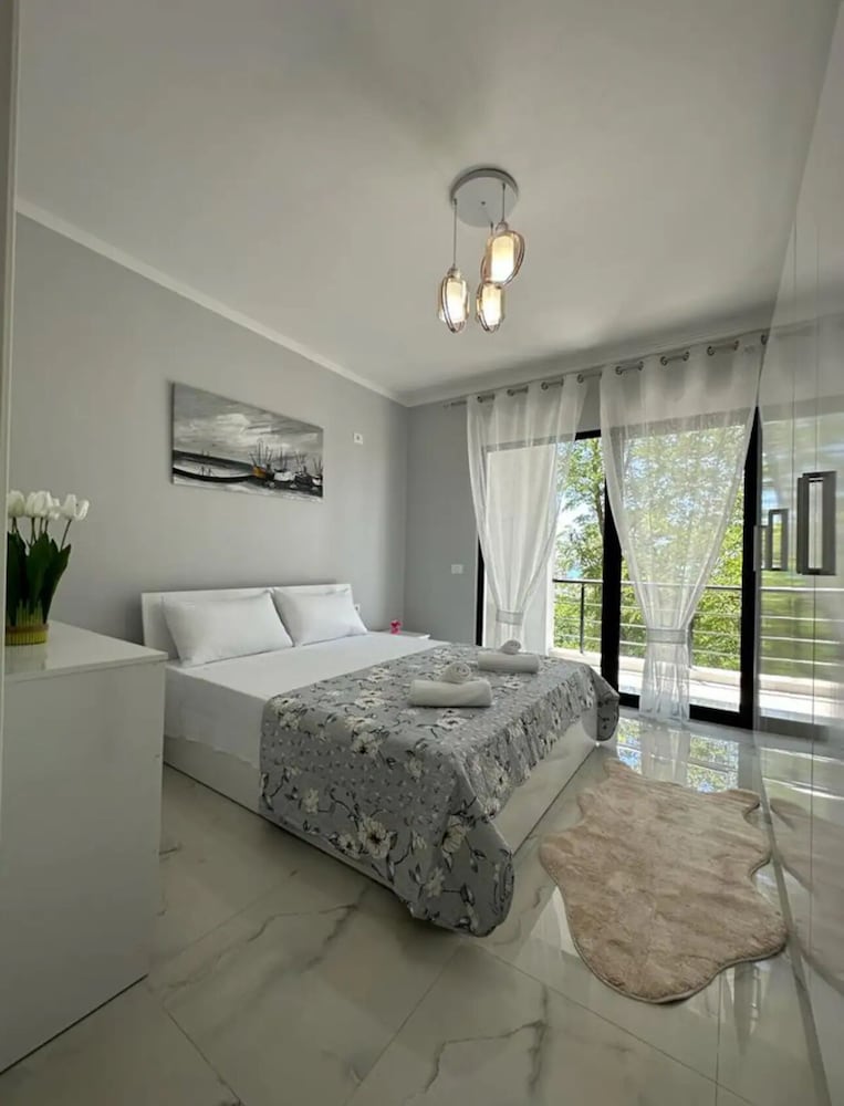 Seaview Retreat