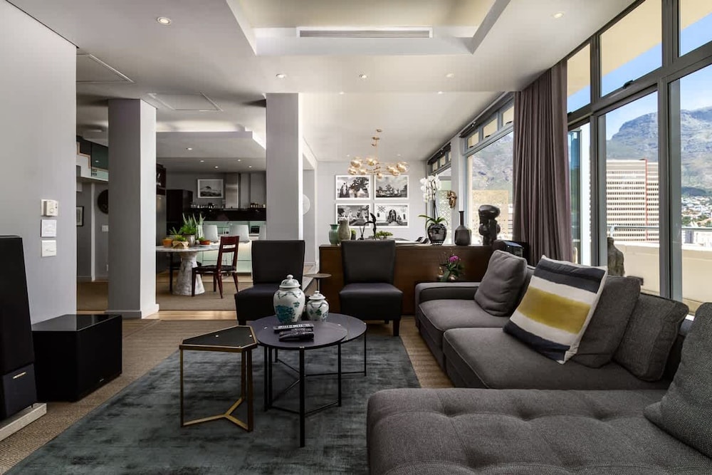 Art Apartment III in Cape Town