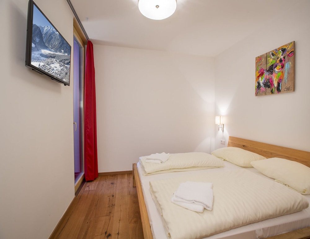 Apartment in Neukirchen by Ski Lift & Sauna