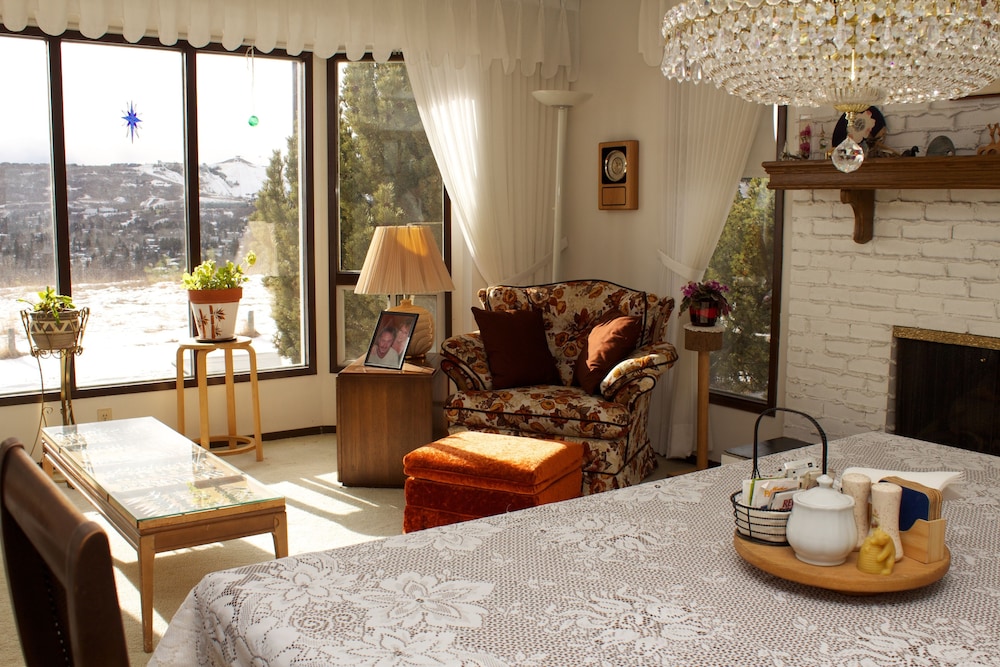 Cozy Nest B&B