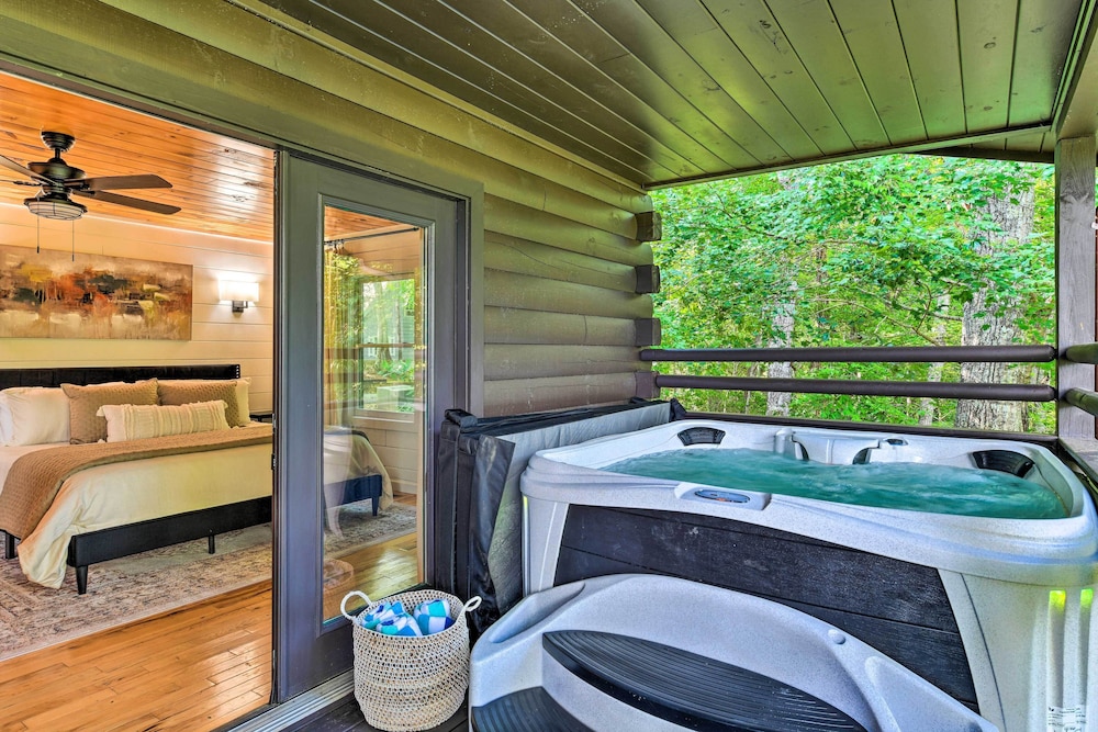 Mountain-view Bryson City Home w/ Hot Tub! view 5