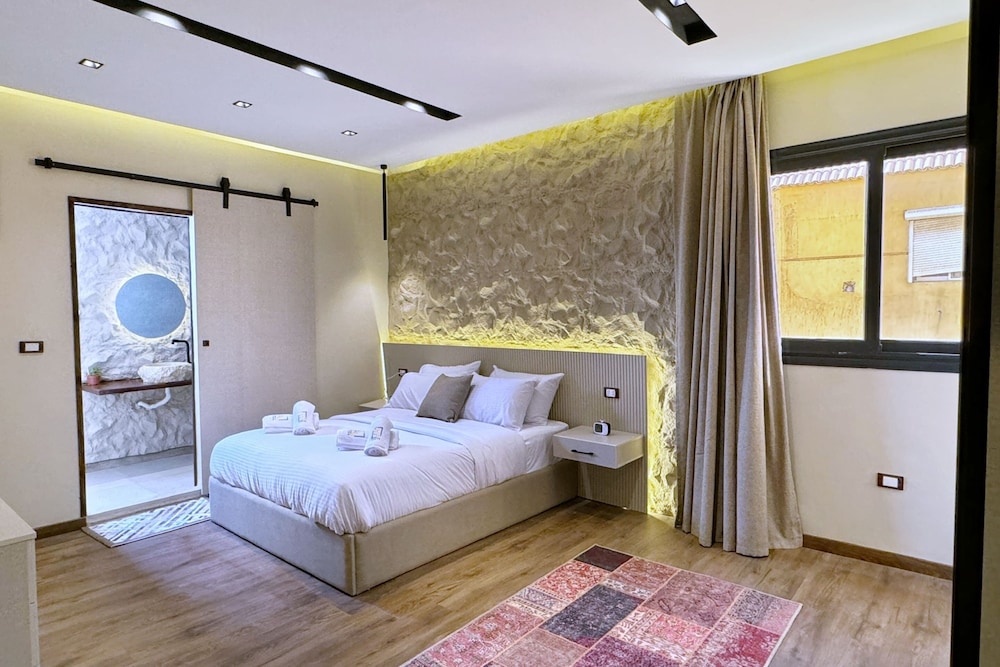 The Built-up 2 BDR Condo 15 min to CAI Airpt