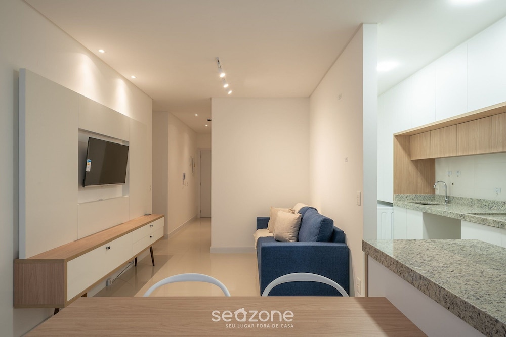 3BR Apt w/ Pool & gym 180m - Ltt803