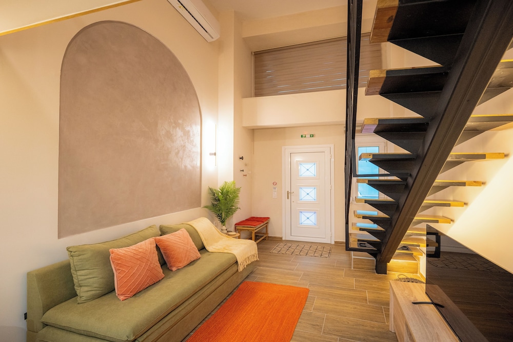 Vayas Residences Agora