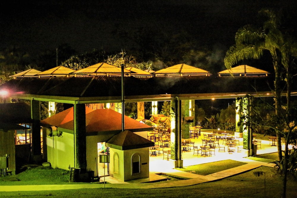 Arenal Paraíso Resort & Thermo Mineral Hot Springs