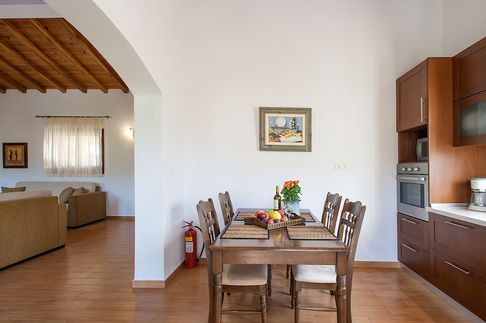 Four Seasons Villas