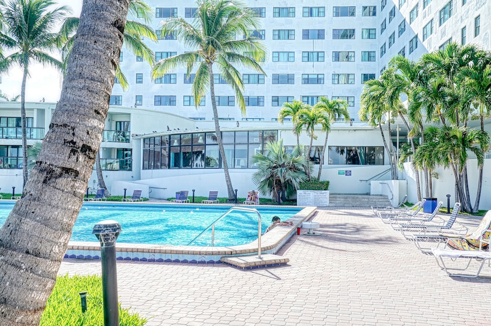 Private Apartments at the Casablanca