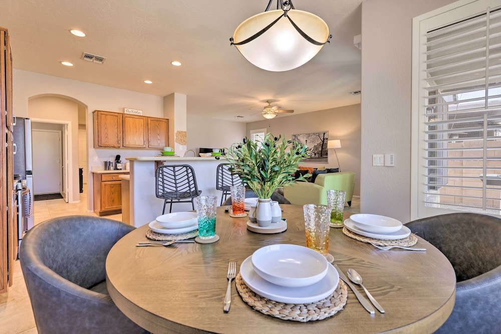 San Tan Valley Home w/ Pool Access & Golf View! view 4