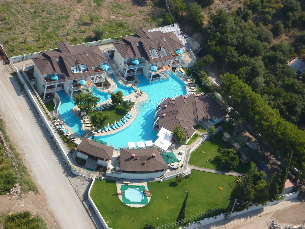 Hotel Mozaik Swim Up Hotel and Apartments - Image 1