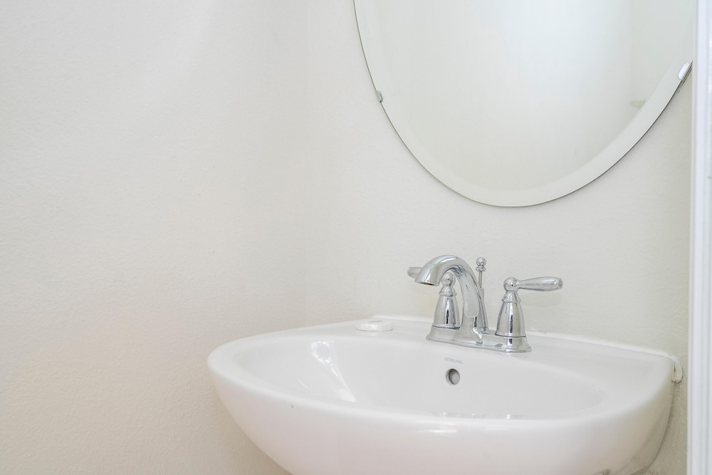 8822 GC - Fabulous 5BR Townhome: Pet Friendly