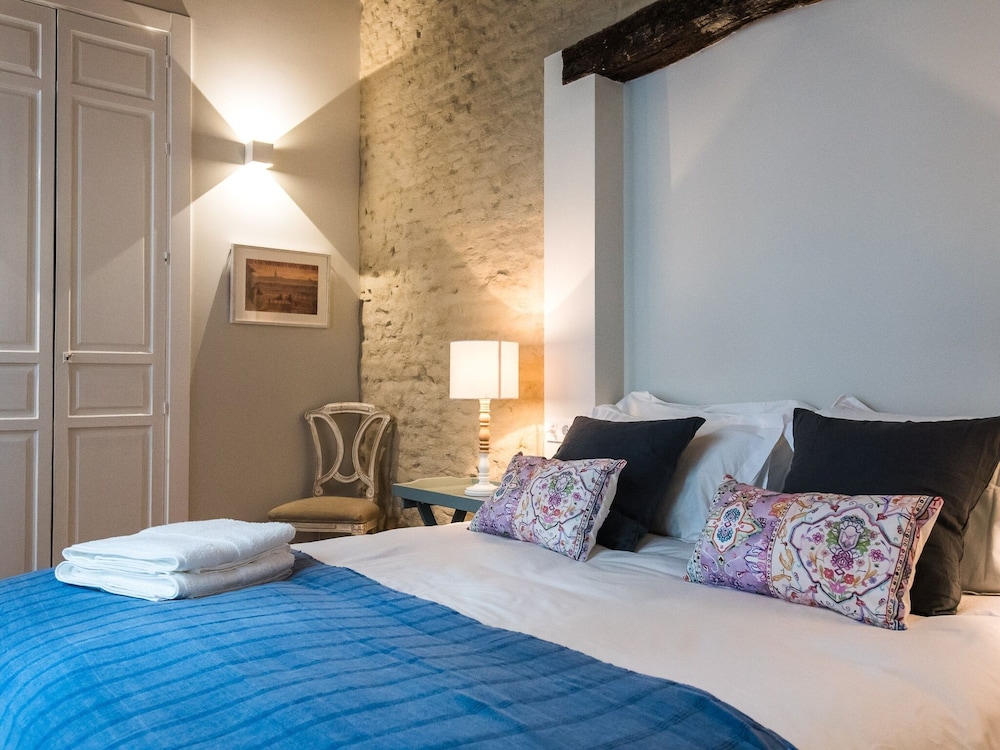 Boutike Apartments