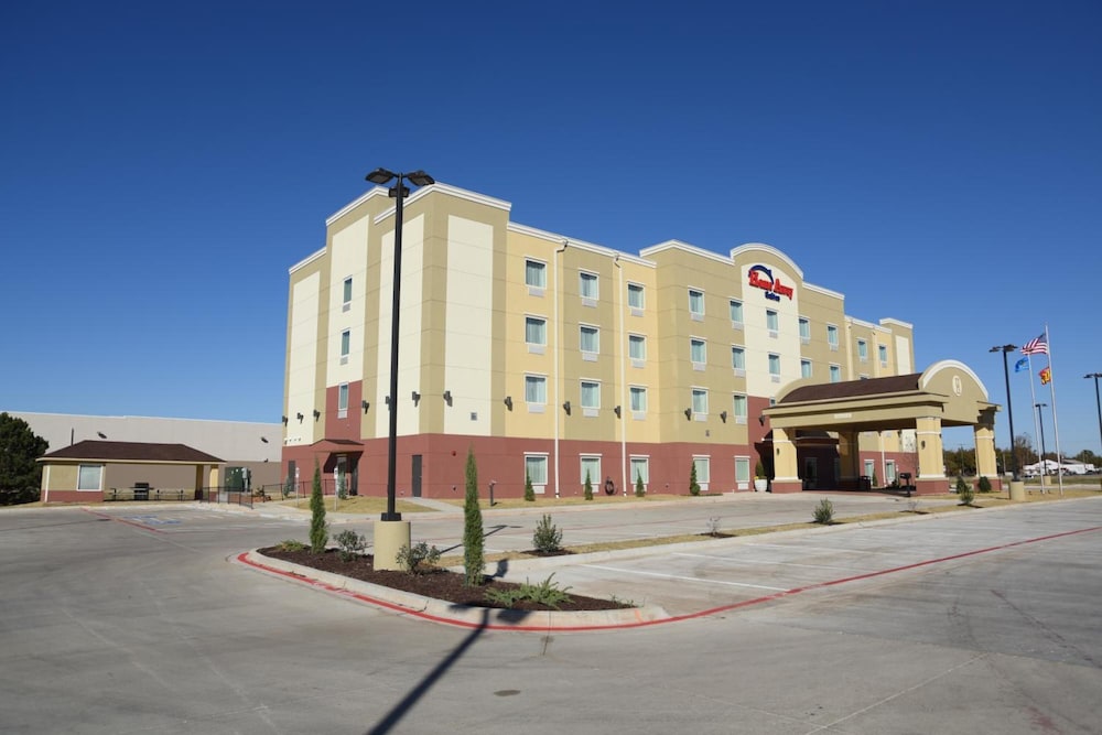 Home Away Suites