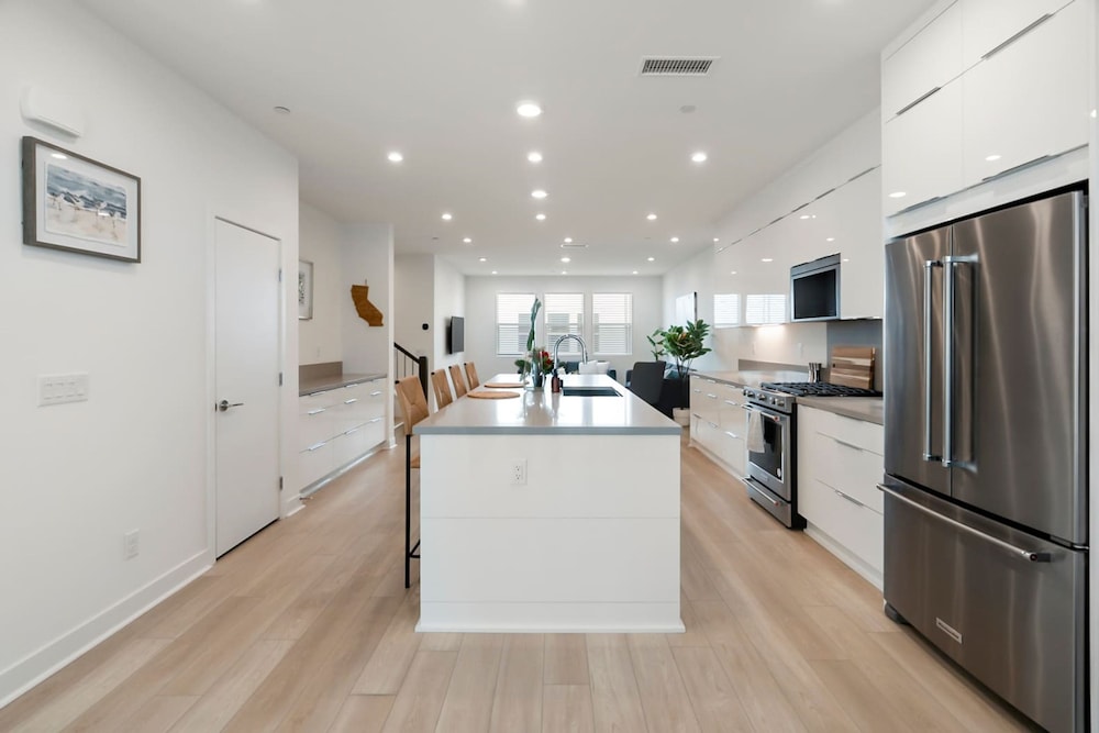 Newly Constructed 4 Bedroom