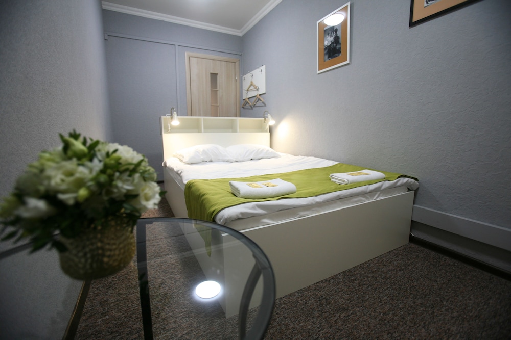 Cheers Hotel - Hostel