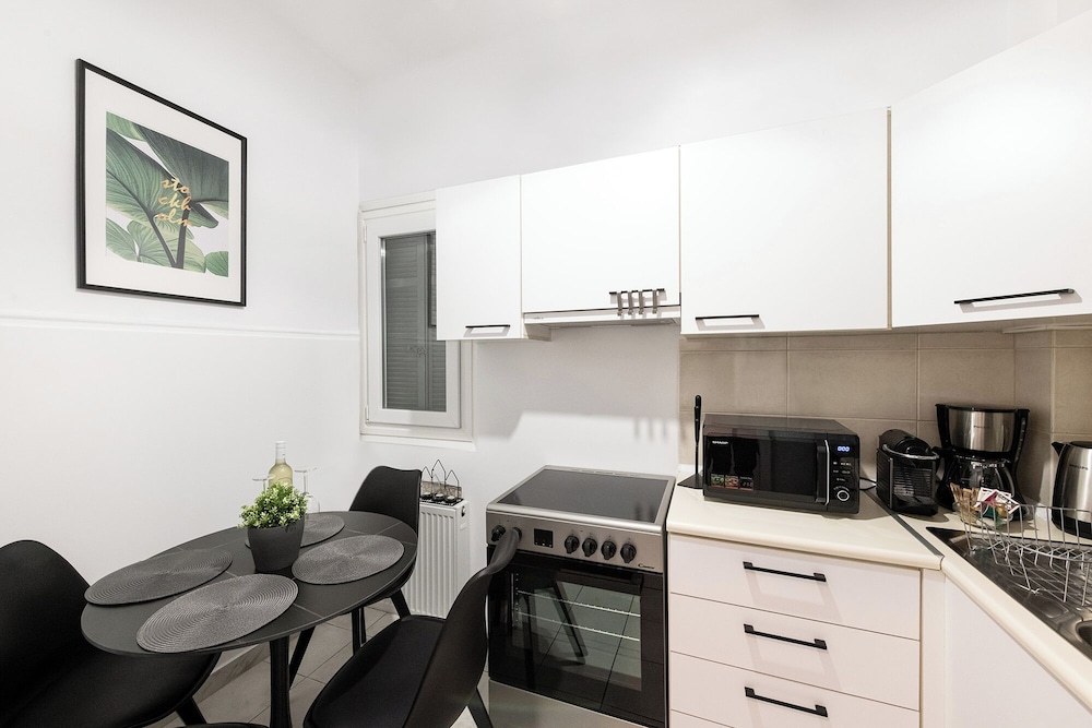 Porto Sea View Apartments - A. Svolou 22