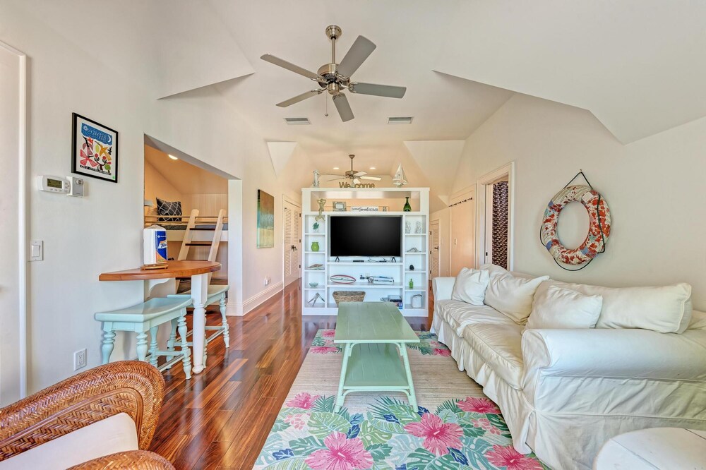 Serenity Cottage in Anna Maria view 4