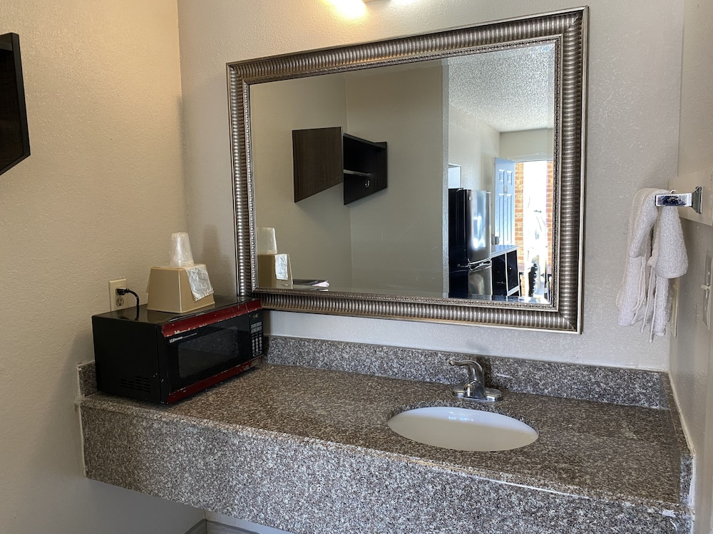 Jupiter Inn - Property Image 8
