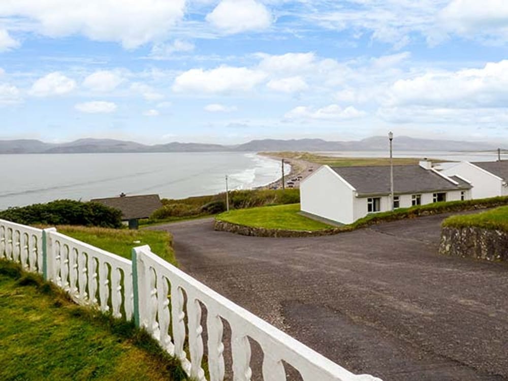 Rossbeigh Beach Cottage No 4