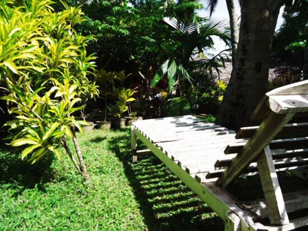 Natural Cabanas
