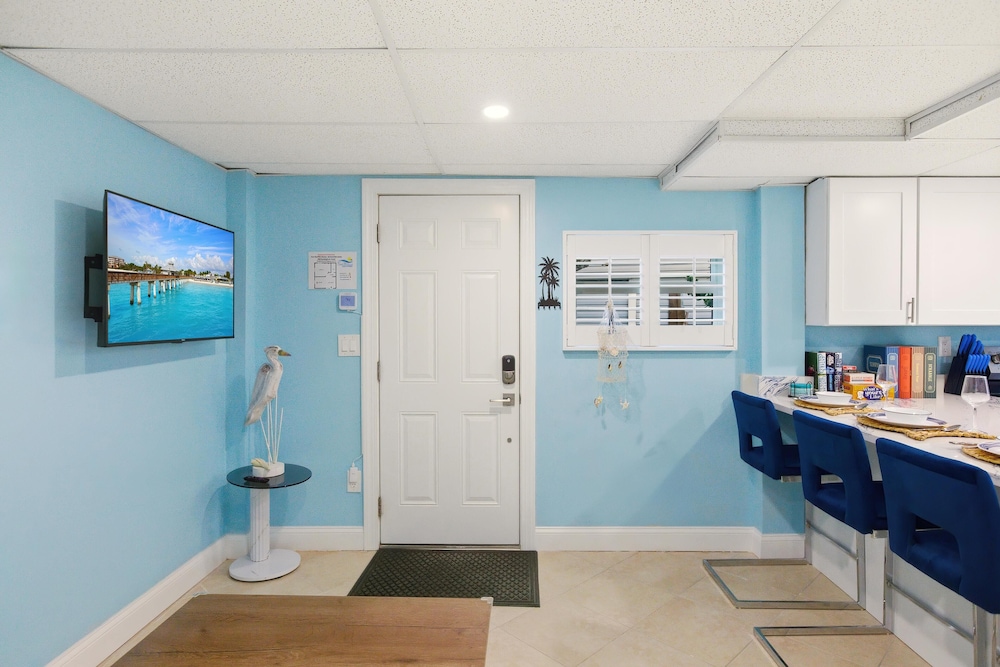 Sand Dollar Suite