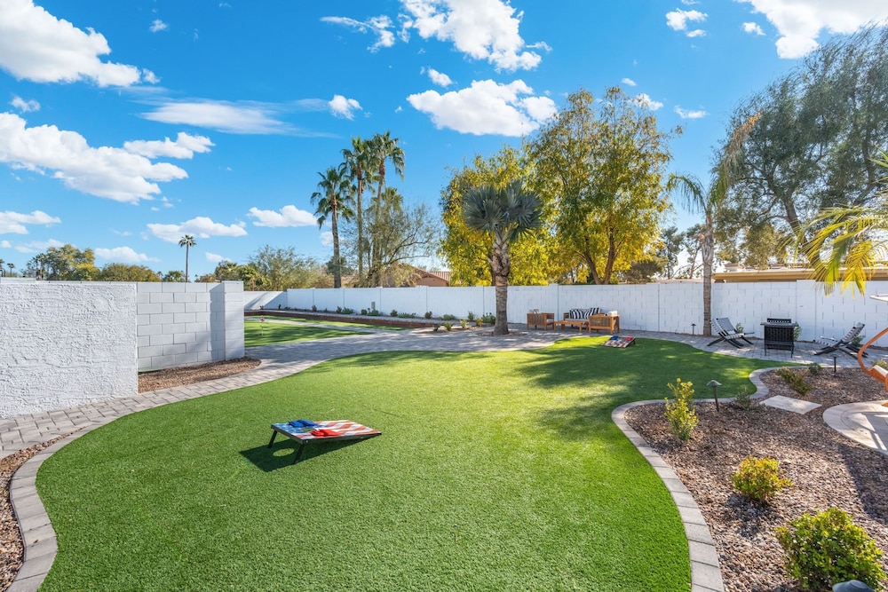 Scottsdale Palms Pickle-putt-swim-bocce Bbq-gym